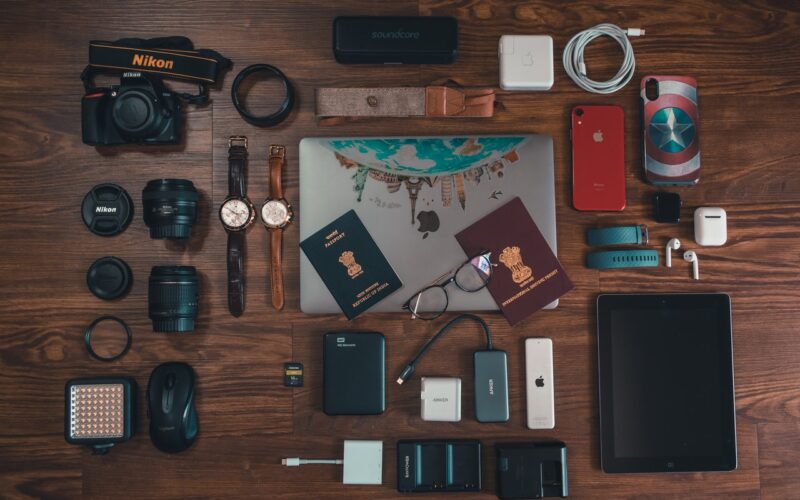 Top 5 Essentials When Travelling